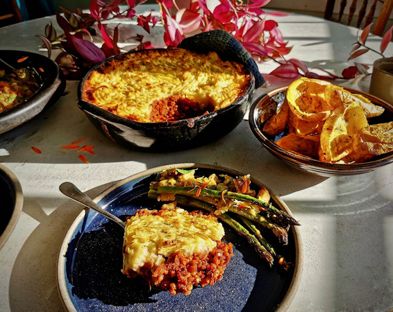 Cottage Pie and Crispy Potato Skins